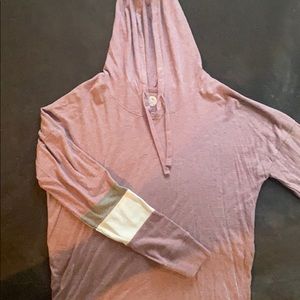 Lilac hooded So shirt M